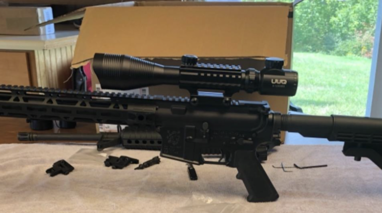 UUQ 4-12X50 Rifle Scope with Range Finder and Laser Sight Featured Image